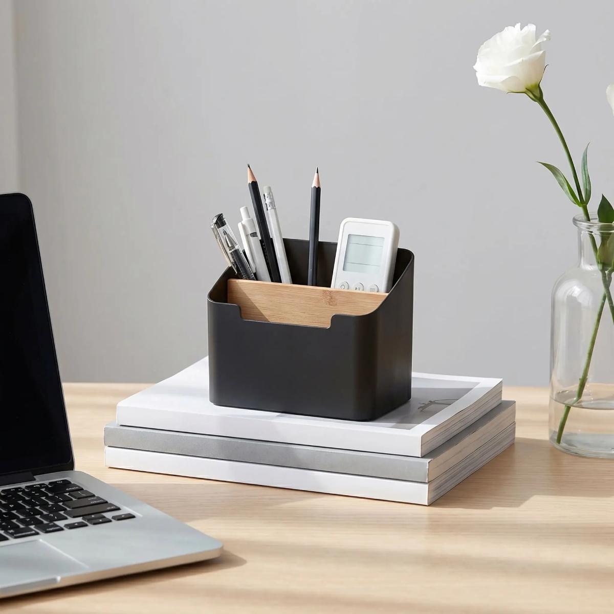 Organiseur de bureau noir pour rangement quotidien